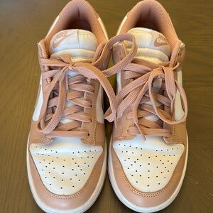Nike Dunk Low Rose Whisper